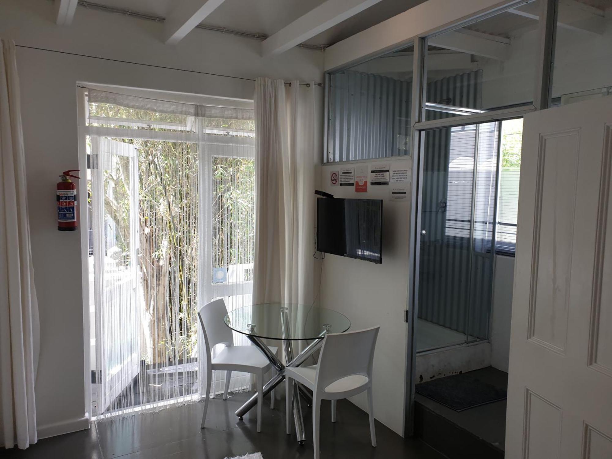 4 On Highworth Apartments And Studios Cape Town Exterior photo